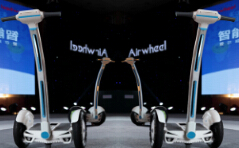 Airwheel è realizzato in ergonomia, quindi prendiamo utente come la cosa più importante.