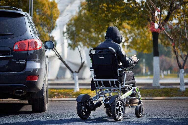 Airwheel H3S Motorized chair